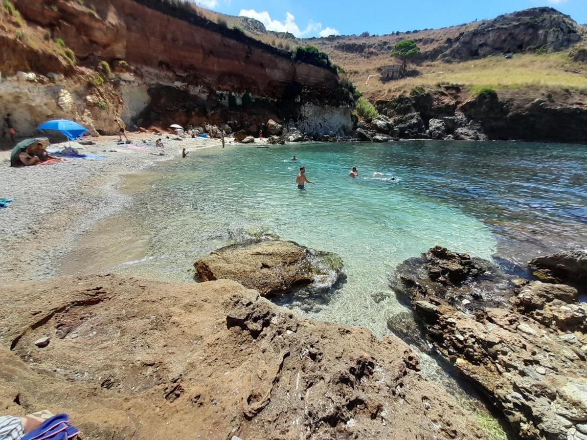 Mediterraneo Castellammare del Golfo Bagian luar foto